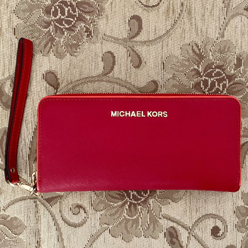 Michael Kors Jet Set Travel Continental Wallet
